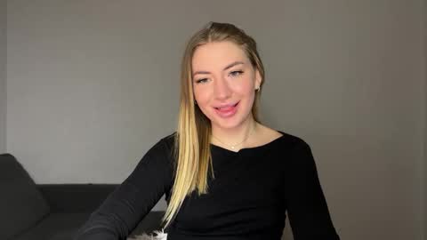 Milana online show from February 11, 2025, 9:03 pm