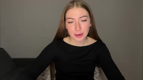 Milana online show from February 19, 2025, 10:31 pm