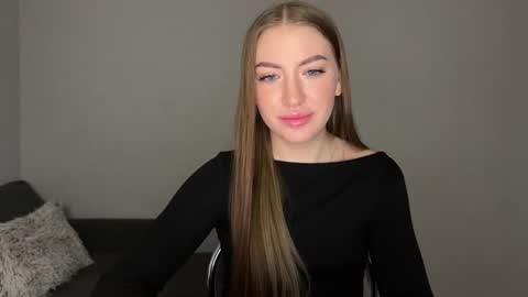 Milana online show from February 20, 2025, 1:40 pm