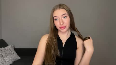 Milana online show from March 11, 2025, 7:47 pm