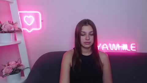 milanaangelas online show from December 7, 2024, 5:42 pm