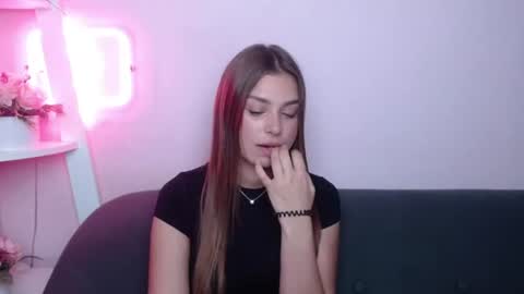 Snapshot of milanaangelas chatting on July 16, 2026, 4:51 am milanaangelas online show from July 16, 2026, 4:51 am