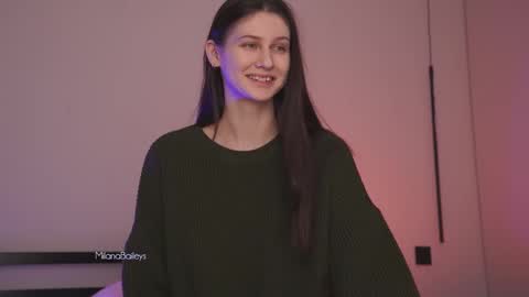Snapshot of milanabaileys chatting on December 4, 2024, 3:43 pm Milana   online show from December 4, 2024, 3:43 pm