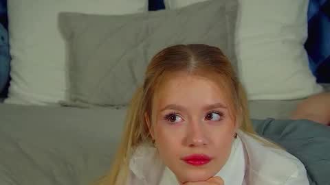 MilanaBalmain online show from March 7, 2026, 5:04 am