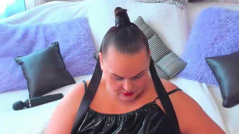 Snapshot of milanabiegert chatting on September 16, 2025, 7:20 am Lana online show from September 16, 2025, 7:20 am