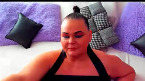 Lana online show from November 14, 2025, 8:02 am