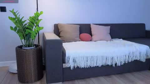 Snapshot of milanakowall chatting on February 3, 2026, 6:22 am milanakowall online show from February 3, 2026, 6:22 am