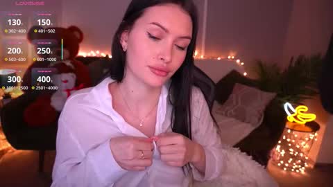 Milana online show from February 2, 2026, 3:11 pm