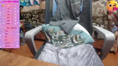 Luna-- link in bio online show from November 5, 2025, 5:57 pm