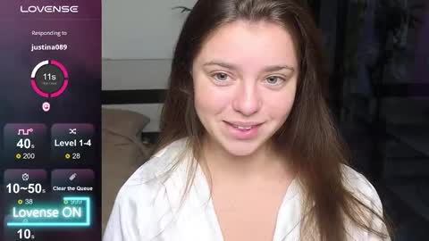 Snapshot of milania_hot_foxy chatting on September 22, 2025, 9:39 pm Mila online show from September 22, 2025, 9:39 pm