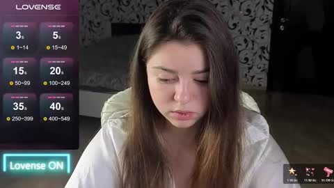 Snapshot of milania_hot_foxy chatting on January 10, 2026, 7:15 pm Mila online show from January 10, 2026, 7:15 pm