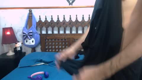 milanzaire online show from March 2, 2025, 2:19 am