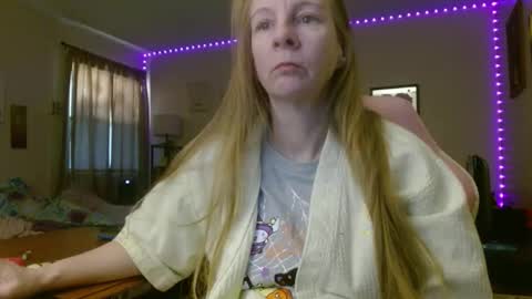 Mila online show from March 12, 2026, 1:17 pm