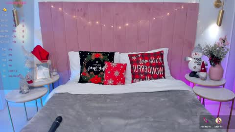 Snapshot of milavox chatting on December 12, 2024, 5:52 am Mia online show from December 12, 2024, 5:52 am