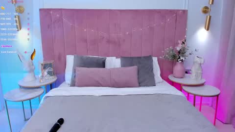 Snapshot of milavox chatting on March 8, 2025, 5:38 am Mia online show from March 8, 2025, 5:38 am