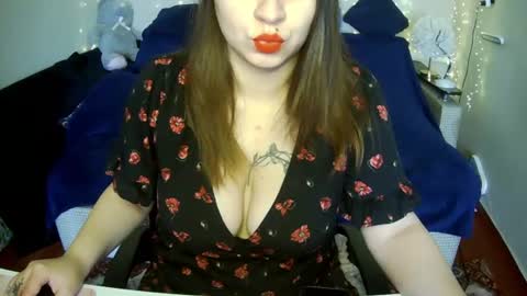Snapshot of milaxcute chatting on July 16, 2026, 8:31 am Milaxcute online show from July 16, 2026, 8:31 am