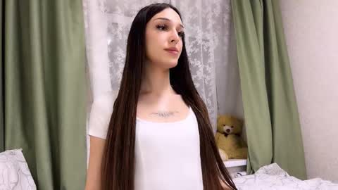 Milana online show from December 15, 2025, 4:44 pm