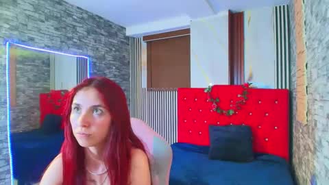 Ana online show from November 13, 2025, 9:25 pm