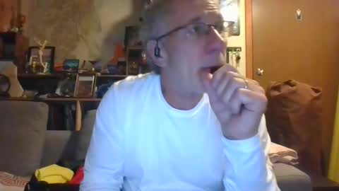 Snapshot of milehi1958 chatting on September 13, 2025, 12:38 pm Milehi1958 online show from September 13, 2025, 12:38 pm