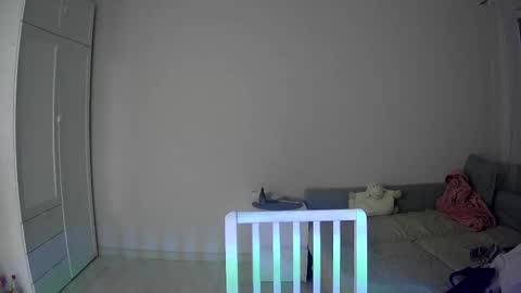 Milena new nonude shy blonde natural online show from February 12, 2026, 1:11 am