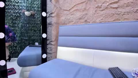 Milena online show from January 16, 2026, 7:29 pm