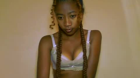 Snapshot of milennah chatting on June 21, 2026, 6:38 am milennah online show from June 21, 2026, 6:38 am