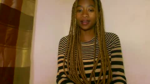 Snapshot of milennah chatting on June 30, 2026, 11:17 pm milennah online show from June 30, 2026, 11:17 pm