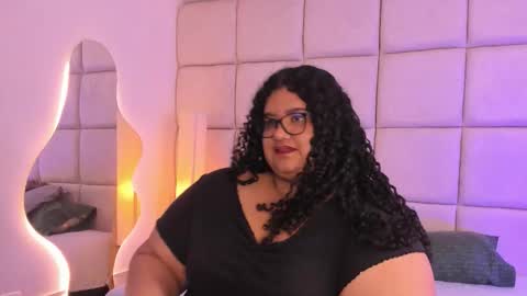 Miley online show from November 8, 2025, 9:02 pm