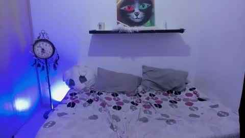 Snapshot of miley_kane chatting on February 23, 2025, 9:44 am miley_kane online show from February 23, 2025, 9:44 am