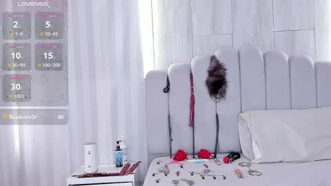 MILEY  online show from November 6, 2025, 2:29 pm