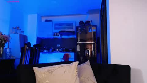 Snapshot of milf__pretty chatting on April 27, 2026, 12:47 pm Melissa online show from April 27, 2026, 12:47 pm
