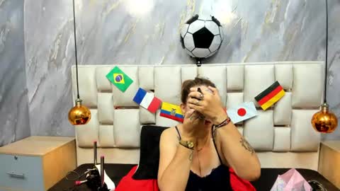 Snapshot of milf_drip chatting on June 26, 2026, 12:20 pm Lili online show from June 26, 2026, 12:20 pm