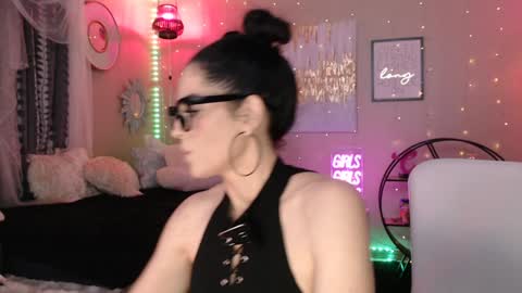 Snapshot of milf_lacey chatting on January 2, 2025, 12:45 am Milf Lacey online show from January 2, 2025, 12:45 am