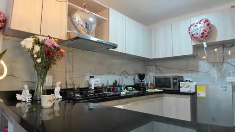 ASHLEY online show from February 17, 2025, 2:04 pm