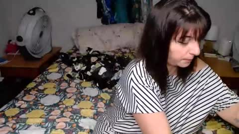 Snapshot of milfmonee chatting on November 25, 2025, 12:05 pm MILF Monee online show from November 25, 2025, 12:05 pm