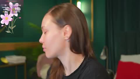 Snapshot of mili_joy chatting on July 6, 2026, 6:32 pm Mili Jay online show from July 6, 2026, 6:32 pm