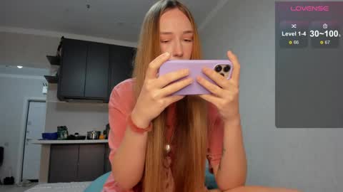 Snapshot of milkaeliza1 chatting on May 22, 2026, 7:52 pm MilkaLiza online show from May 22, 2026, 7:52 pm