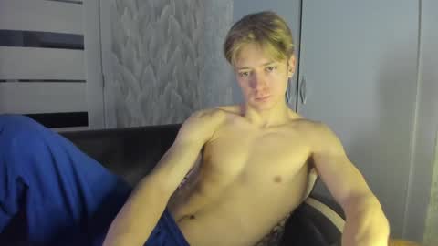 Snapshot of milkiwy chatting on December 7, 2024, 6:54 am Isaac online show from December 7, 2024, 6:54 am