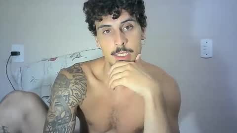 Snapshot of milkoffee chatting on January 27, 2025, 4:20 am milkoffee online show from January 27, 2025, 4:20 am