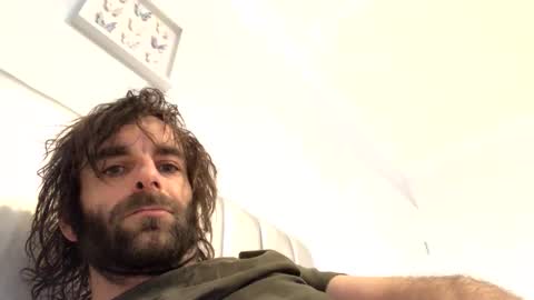 Snapshot of milkofmushroom chatting on March 28, 2026, 7:19 am milkofmushroom online show from March 28, 2026, 7:19 am