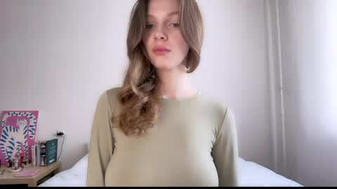 milky__way_ online show from June 5, 2026, 3:18 pm