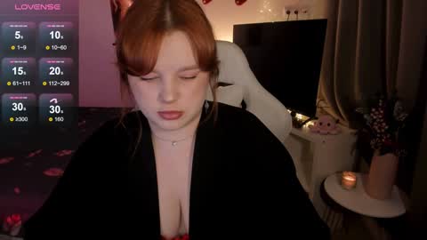 Snapshot of milky_wayx chatting on December 25, 2024, 8:07 am Lisa online show from December 25, 2024, 8:07 am