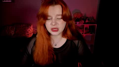 Snapshot of milky_wayx chatting on October 7, 2025, 2:36 pm Lisa online show from October 7, 2025, 2:36 pm