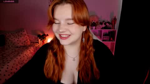 Snapshot of milky_wayx chatting on November 1, 2025, 5:42 am Lisa online show from November 1, 2025, 5:42 am