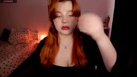 Snapshot of milky_wayx chatting on November 4, 2025, 5:28 am Lisa online show from November 4, 2025, 5:28 am