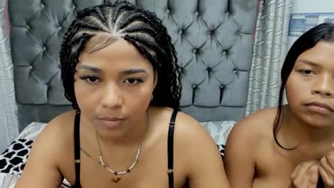 milkylove_19_ online show from December 18, 2025, 7:42 pm