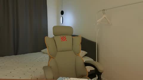 Snapshot of milla_bellaa chatting on March 27, 2026, 8:26 am Eva online show from March 27, 2026, 8:26 am