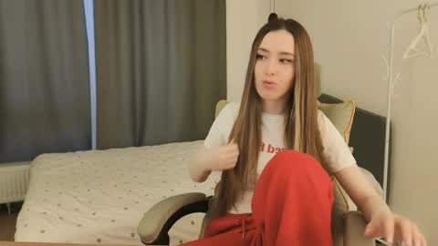 Snapshot of milla_bellaa chatting on March 28, 2026, 5:07 am Eva online show from March 28, 2026, 5:07 am