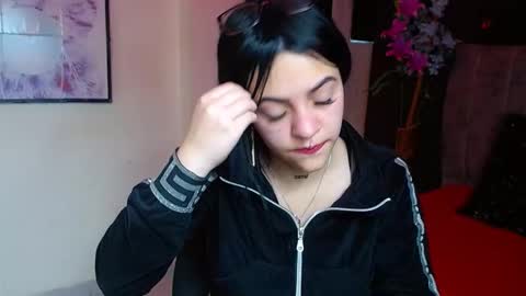 Violeta online show from November 13, 2025, 3:22 pm