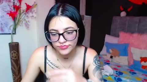 Violeta online show from November 21, 2025, 4:16 pm